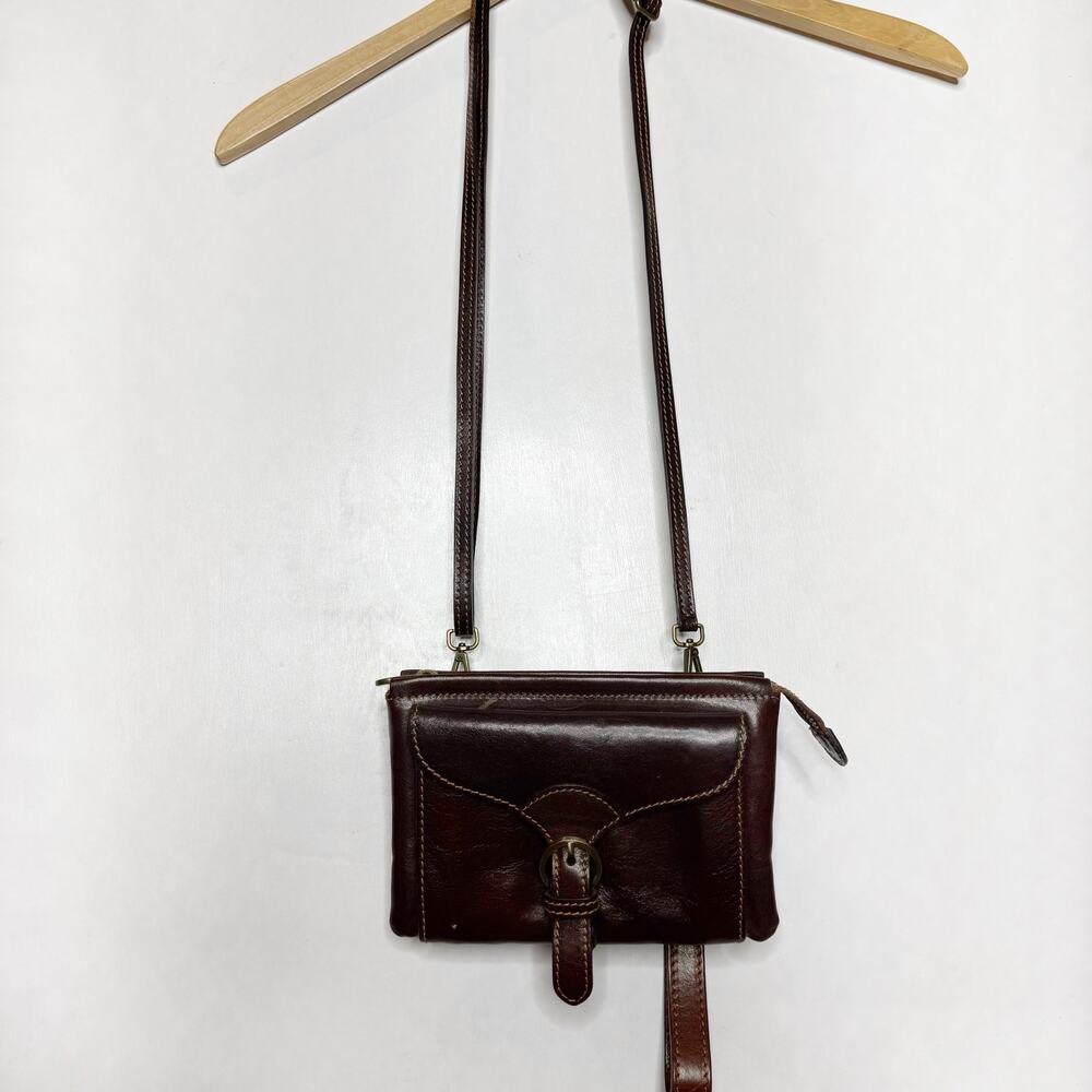FLOTO Italian Leather Adjustable Strap Wristlet